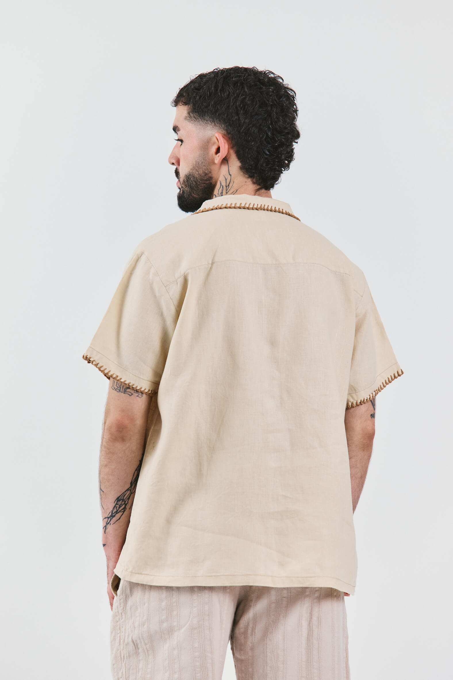 CAMISA NUDOS